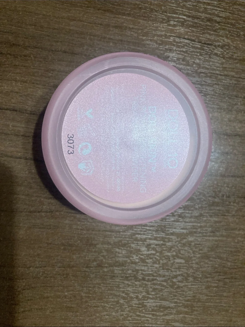Doll 10 Setting Powder Compact – Lightweight Mattifying Finish